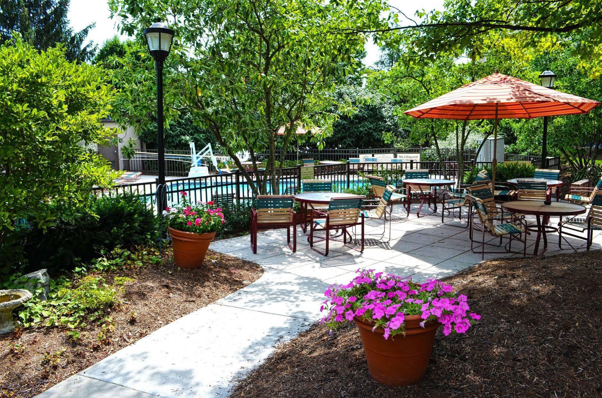 Hampton Inn By Hilton Harrisburg West Mechanicsburg Exterior foto
