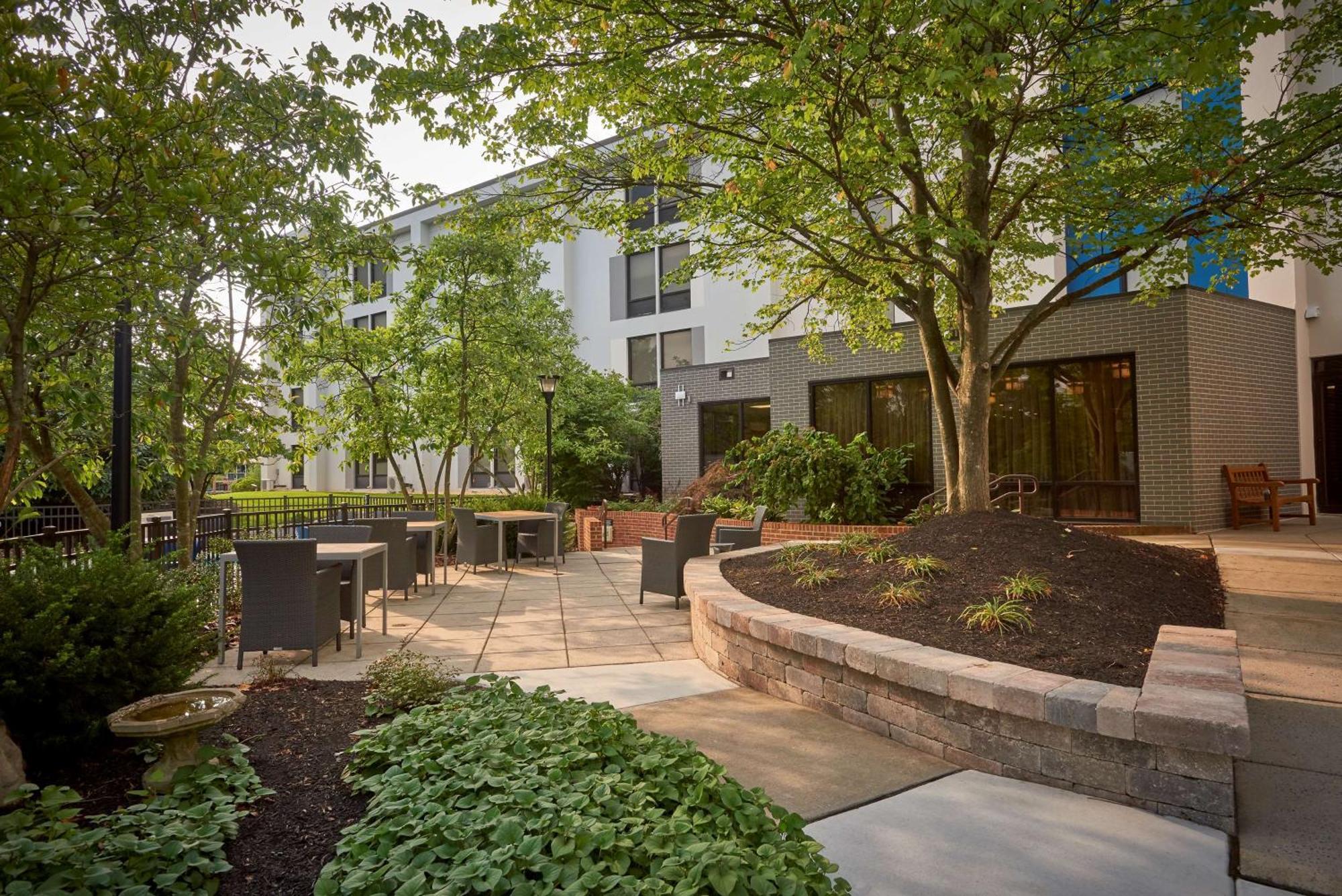 Hampton Inn By Hilton Harrisburg West Mechanicsburg Exterior foto